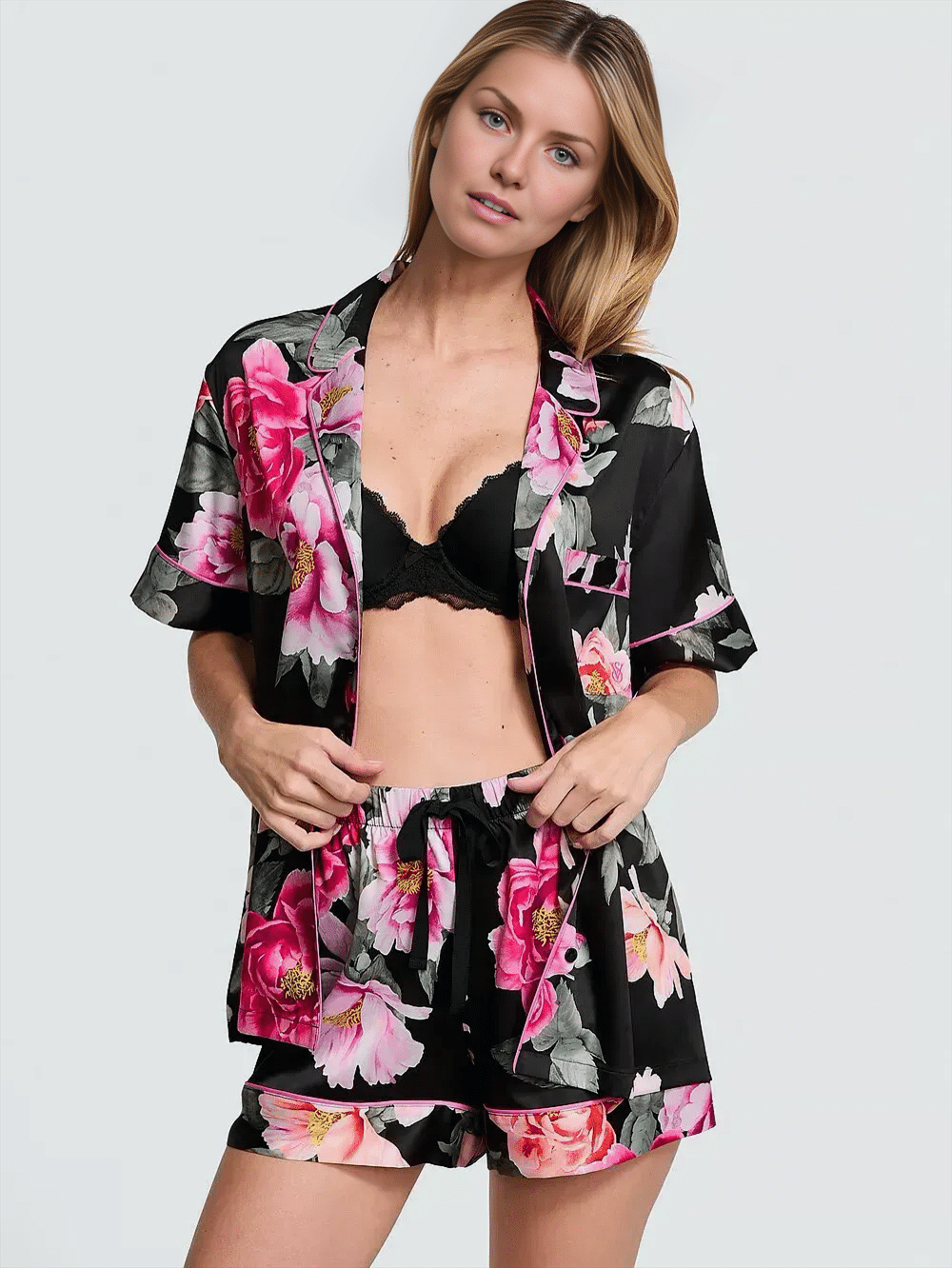 81429442604765_5eb9fd3bf1 Піжама Victoria's Secret Glazed Satin Heart Short Pajama Set — изображение 1
