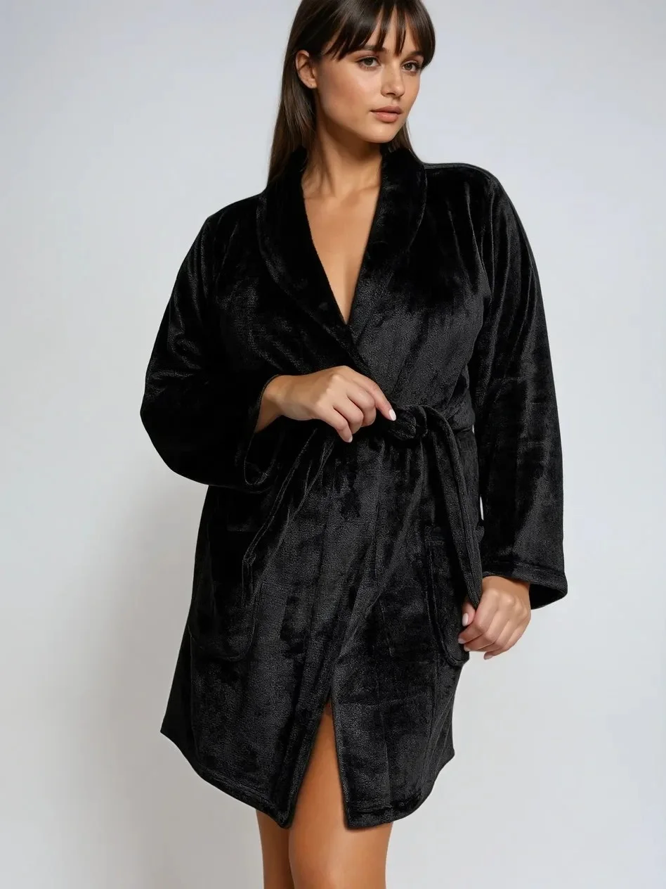 Чорний плюшевий халат Victoria's Secret Чорний плюшевий халат Victoria's Secret