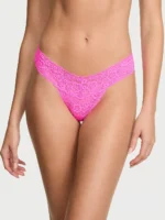 Кружевные трусики тонг Victoria's Secret Lace Thong Panty