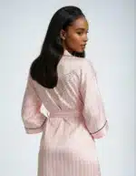 Атласний халат-кімоно Victoria's Secret Backstage Satin Sparkle Short - Зображення 2